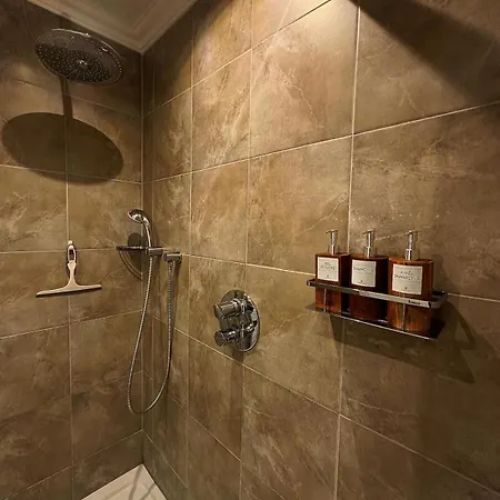 Апартаменты La Promenade Des Ницца