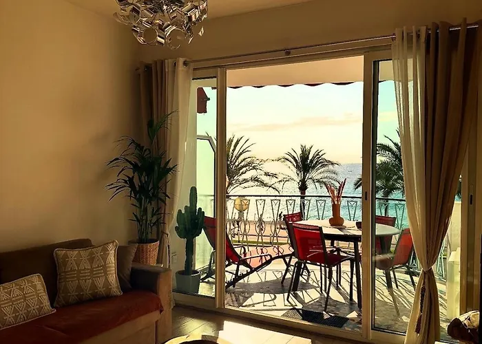 La Promenade Des Apartment *