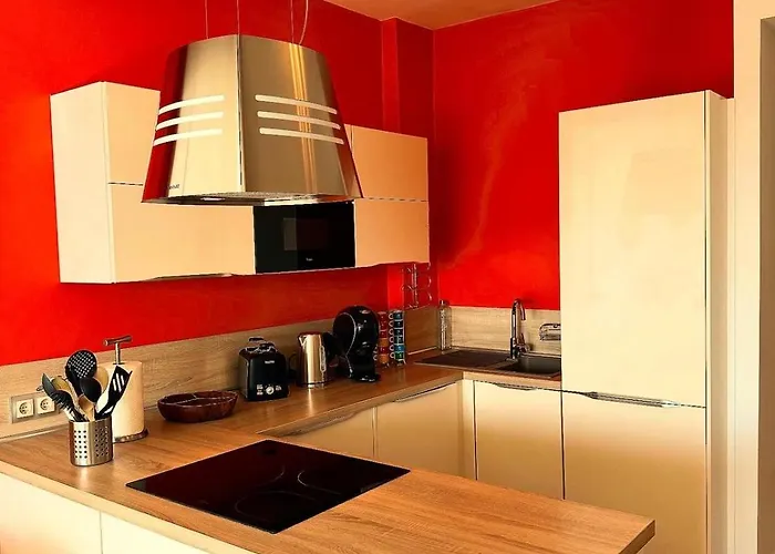 La Promenade Des Apartment *