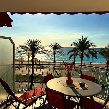 Apartament La Promenade Des *